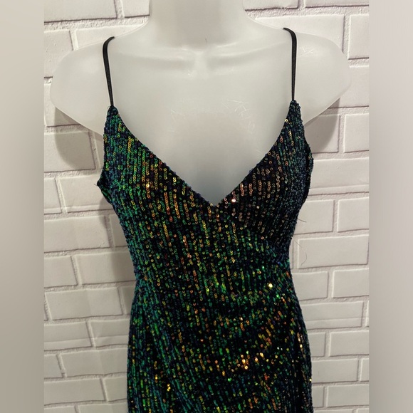 CITY TRIANGLES juniors black-iridescent sequin dress/size 5 - Picture 4 of 12